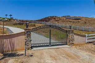 32032 La Serena, Temecula, CA 92591 - Photo 3