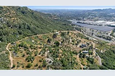 38942 Jubilee Way, Fallbrook, CA 92028 - Photo 13