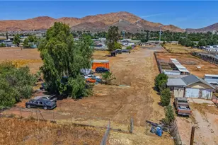 7081 Valley Way, Jurupa Valley, CA 92509 - Photo 5