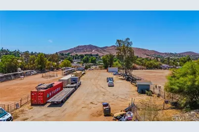 7081 Valley Way, Jurupa Valley, CA 92509 - Photo 29