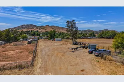 7081 Valley Way, Jurupa Valley, CA 92509 - Photo 7