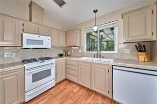 33540 Barcelona Dr, Thousand Palms, CA 92276 - Photo 17