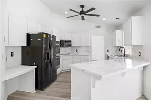 35075 Firecat, Hemet, CA 92545 - Photo 15