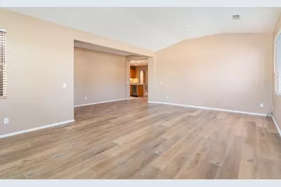 26101 Shady Brook, Murrieta, CA 92563 - Photo 7