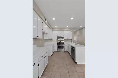 255 Roxanne Lane, Corona, CA 92882 - Photo 19