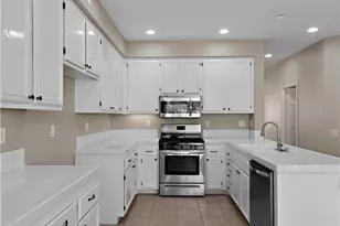 255 Roxanne Ln, Corona, CA 92882 - Photo 19