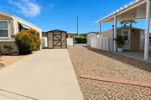 1295 S Cawston Ave, Hemet, CA 92545 - Photo 1