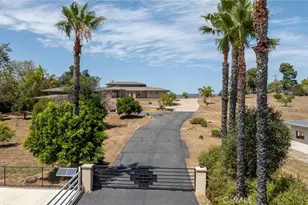 1186 Lydia Ln, Fallbrook, CA 92028 - Photo 3