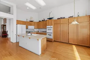 24117 Corte Valente, Murrieta, CA 92562 - Photo 19