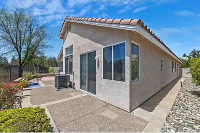 24117 Corte Valente, Murrieta, CA 92562 - Photo 37