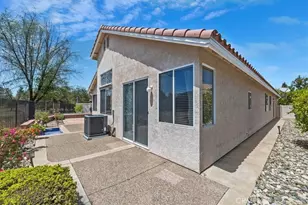 24117 Corte Valente, Murrieta, CA 92562 - Photo 37