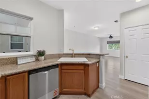 26364 Arboretum Way, Murrieta, CA 92563 - Photo 17