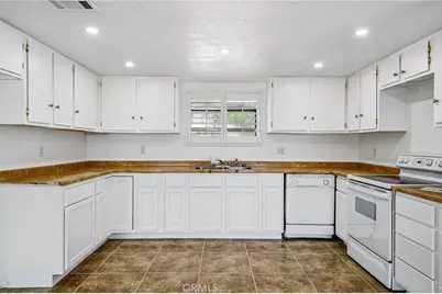 64903 Oakmount Avenue, Desert Hot Springs, CA 92240 - Photo 11