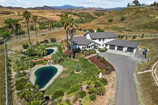 39580 Avenida Arizona, Temecula, CA 92591 - Photo 3