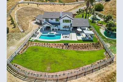 39580 Avenida Arizona, Temecula, CA 92591 - Photo 3