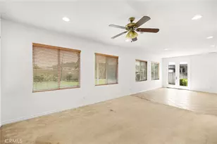 27864 Post Oak Pl, Murrieta, CA 92562 - Photo 15