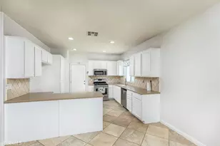31749 Pompei Ln, Winchester, CA 92596 - Photo 9