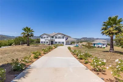 22252 Monte Rancho Dr, Temecula, CA 92590 - Photo 3