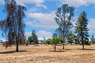 28763 Bradley Rd, Menifee, CA 92586 - Photo 25