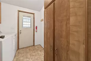 1300 W Menlo Ave, Hemet, CA 92543 - Photo 19