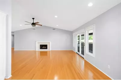 38335 Oaktree, Murrieta, CA 92562 - Photo 11