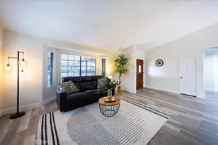 30040 Spray, Canyon Lake, CA 92587 - Photo 7