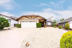 30040 Spray, Canyon Lake, CA 92587 - Photo 35