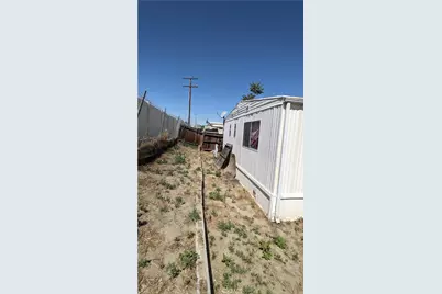 1097 N State Street #75, Hemet, CA 92543 - Photo 23