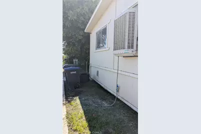 1097 N State Street #75, Hemet, CA 92543 - Photo 3