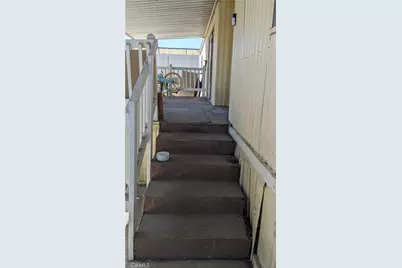 1097 N State Street #75, Hemet, CA 92543 - Photo 13