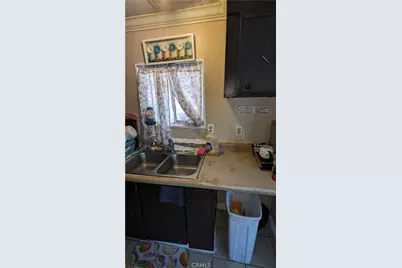 1097 N State Street #75, Hemet, CA 92543 - Photo 17