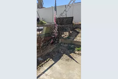 1097 N State Street #75, Hemet, CA 92543 - Photo 17