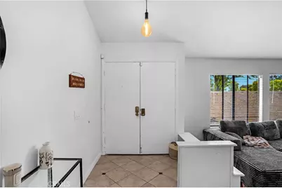 1312 Camelot, Corona, CA 92882 - Photo 5