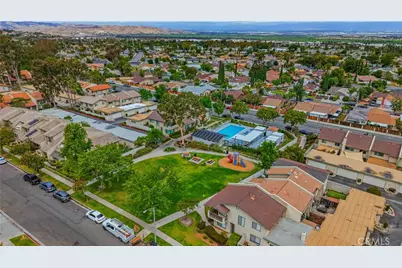 1312 Camelot, Corona, CA 92882 - Photo 39