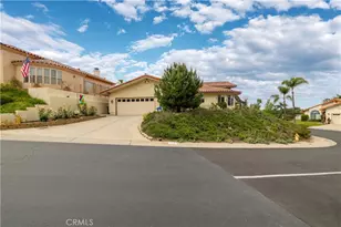 1113 Crescent Bend, Fallbrook, CA 92028 - Photo 3