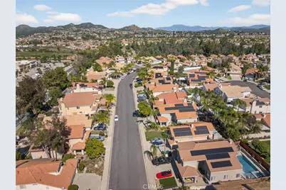 40711 Mountain Pride Drive, Murrieta, CA 92562 - Photo 3