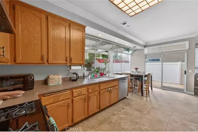 40711 Mountain Pride Drive, Murrieta, CA 92562 - Photo 11