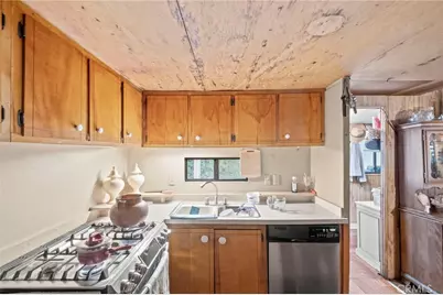 42185 Oak Canyon, Hemet, CA 92544 - Photo 9
