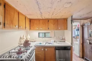 42185 Oak Canyon, Hemet, CA 92544 - Photo 9