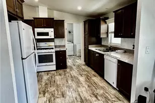 2205 W Acacia Ave, Hemet, CA 92545 - Photo 5