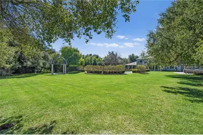 38550 Calle De Companero, Murrieta, CA 92562 - Photo 47