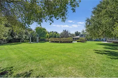 38550 Calle De Companero, Murrieta, CA 92562 - Photo 47