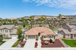 32502 Cherokee Rose St, Winchester, CA 92596 - Photo 3