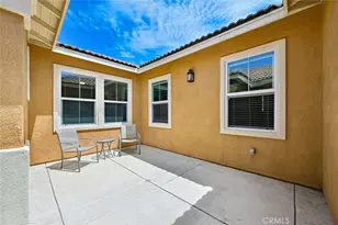 32502 Cherokee Rose St, Winchester, CA 92596 - Photo 7