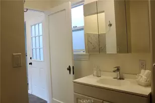 5351 Packard St, Los Angeles, CA 90019 - Photo 17