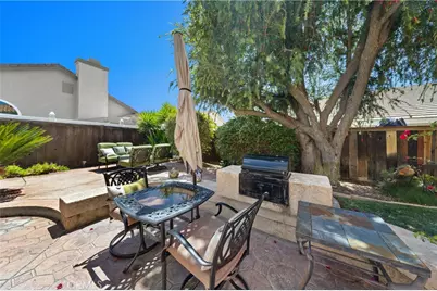 25410 Blackthorne Drive, Murrieta, CA 92563 - Photo 37