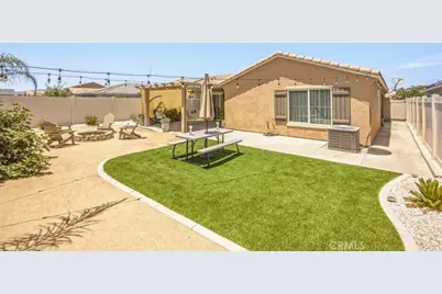 433 Willow, Perris, CA 92570 - Photo 43