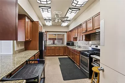 332 N Lyon Avenue #68, Hemet, CA 92543 - Photo 37