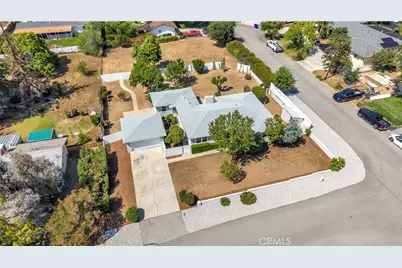 35158 Cedarwood, Yucaipa, CA 92399 - Photo 11