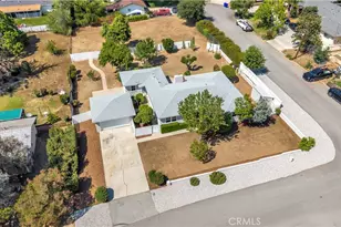35158 Cedarwood, Yucaipa, CA 92399 - Photo 11
